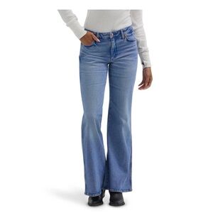 Wrangler Modern Wanderer Flare Jean